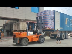 Η γραμμή παραγωγής πάνων μωρού έχει εξαχθεί. Όλο το προσωπικό εργάστηκε μέχρι να νυχτώσει.